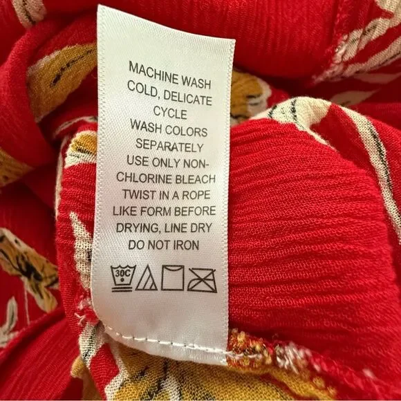 Woman Within Sleeveless Red Floral Shift Dress - Picture 6 of 8